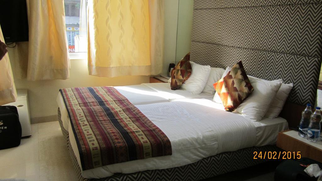 Empire Hotel Βομβάη Δωμάτιο φωτογραφία